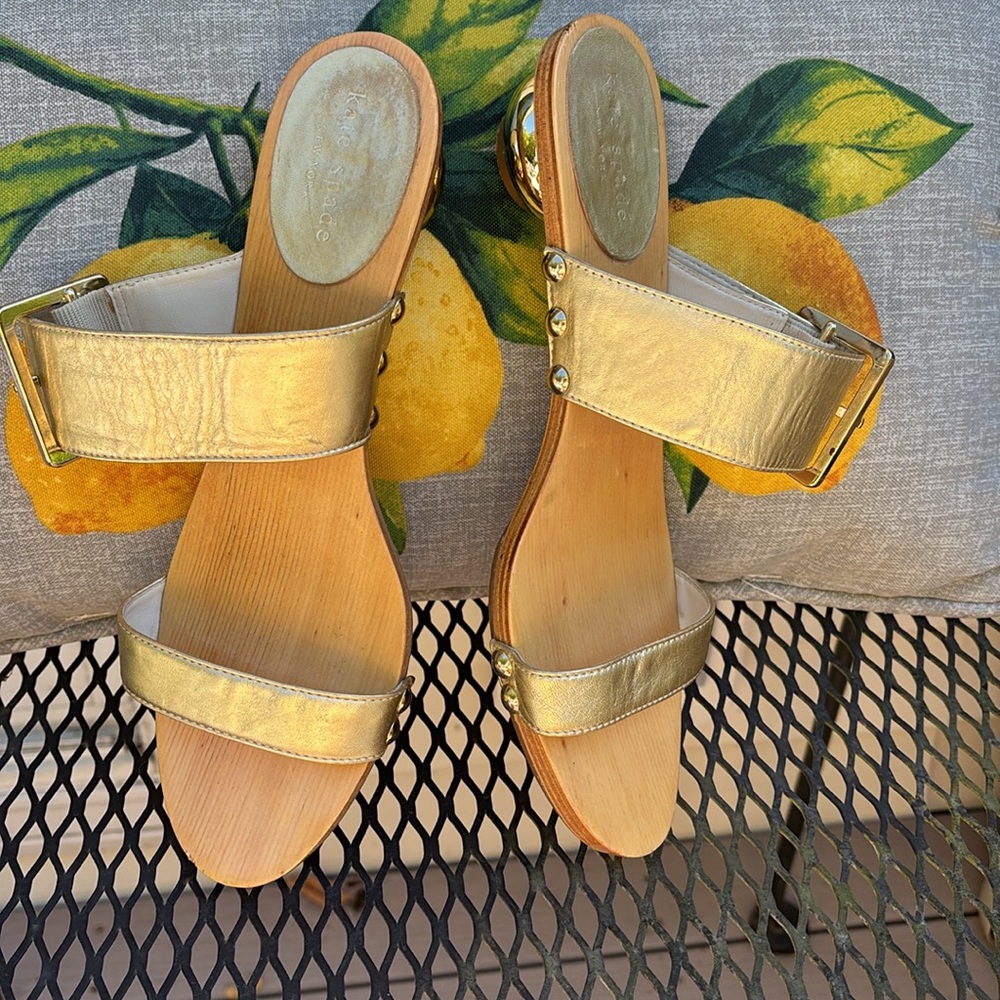 Kate Spade gold double adjustable buckles strap wooden round heel Sandals - Picture 6 of 10
